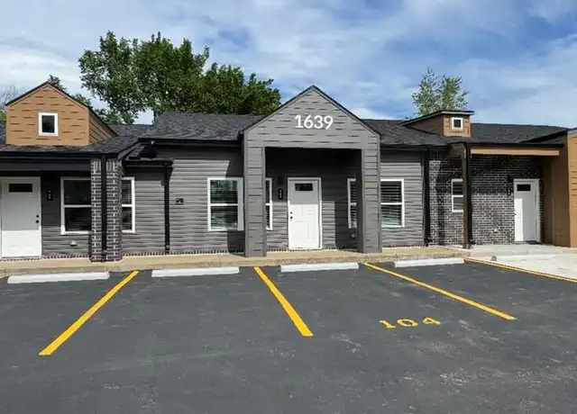 Property at 1639 N Arkansas St Unit 107, Rogers, AR, 72756, 1 bed, 1.5 baths, [object Object]