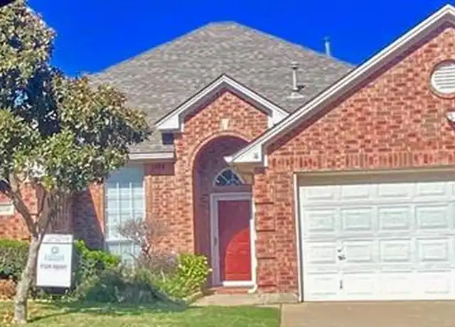 Property at 2319 Glenmoor Dr, Arlington, TX, 76001, 3 beds, 2 baths, [object Object]