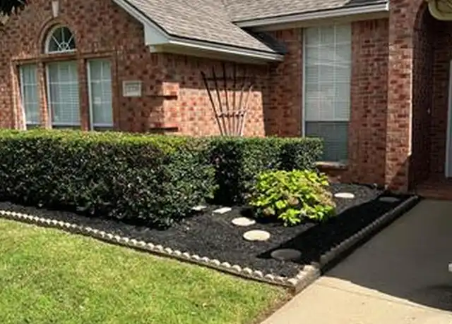 Property at 2319 Glenmoor Dr, Arlington, TX, 76001, 3 beds, 2 baths, [object Object]