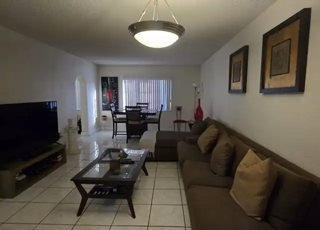 Property at 303 NE 187th St #717, Miami, FL, 33179, 1 bed, 1 bath, [object Object]