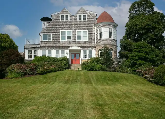 Property at 1 Seaview Ave #4, Newport, RI, 02840, 3 beds, 2 baths, [object Object]