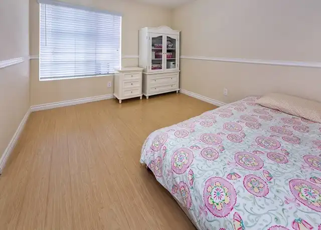 Property at 5550 Owensmouth Ave #309, Woodland Hills, CA, 91367, 3 beds, 2 baths, [object Object]