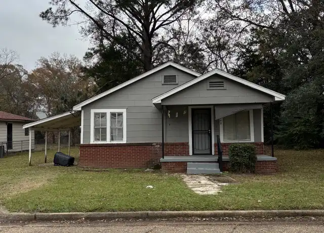 Property at 1140 Corinth St, Jackson, MS, 39209, 3 beds, 1 bath, [object Object]