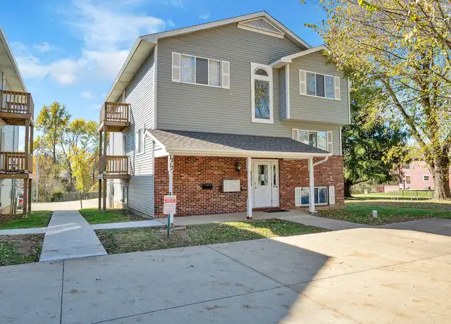 Property at 1711 N Main St, Edwardsville, IL, 62025, 1 bed, 1 bath, [object Object]