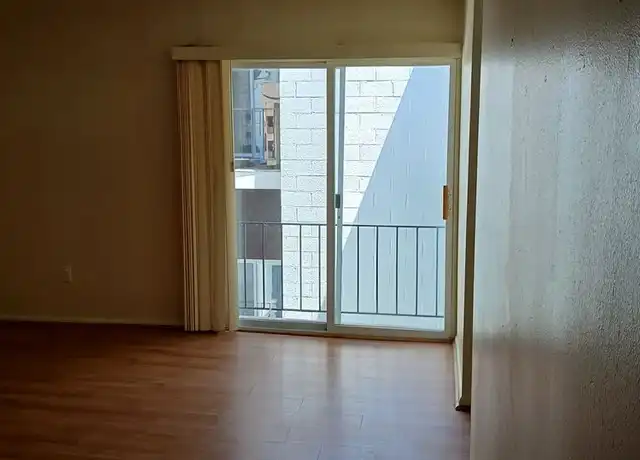 Property at 910 Saint Paul St Unit F, Baltimore, MD, 21202, 1 bed, 1 bath, [object Object]