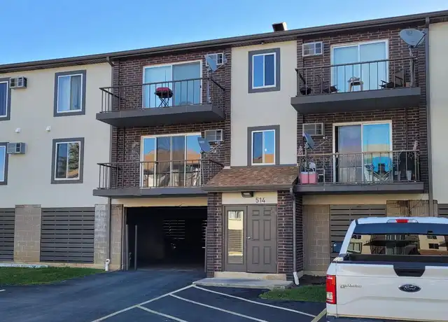 Property at 514 Kiowa Cir Unit 204, Naperville, IL, 60565, 2 beds, 1 bath, [object Object]