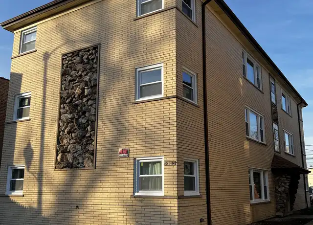 Property at 5906 W Diversey Ave Unit 2S, Chicago, IL, 60639, 2 beds, 1 bath, [object Object]