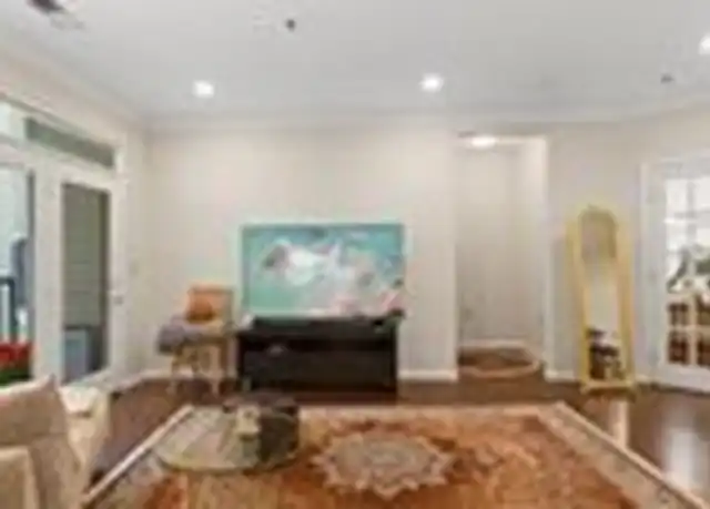 Property at 1201 E West Hwy #222, Silver Spring, MD, 20910, 3 beds, 2 baths, [object Object]