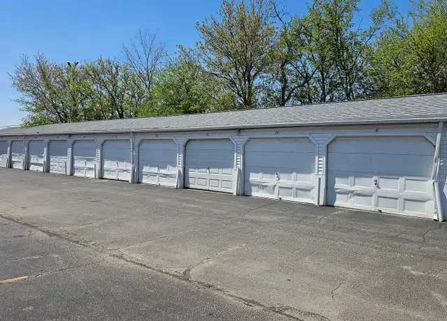 Property at 3751 12th Ave SW Unit 6, Cedar Rapids, IA, 52404, 1 bed, 1 bath, [object Object]