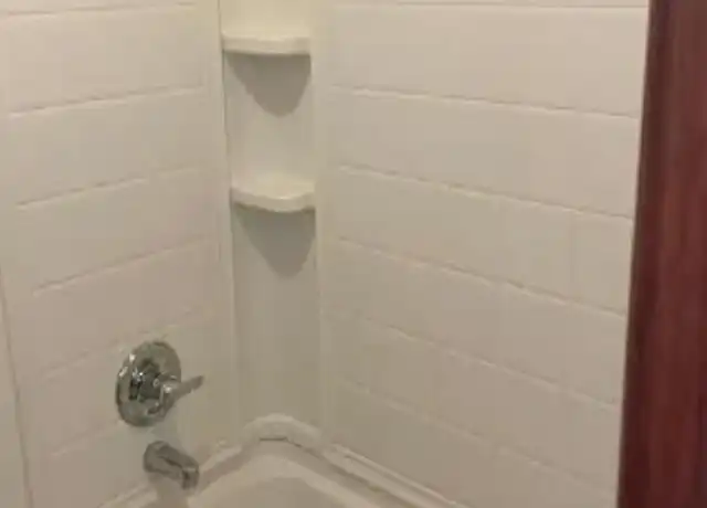 Property at 18300 Agua Dr, Edmond, OK, 73012, 4 beds, 2 baths, [object Object]