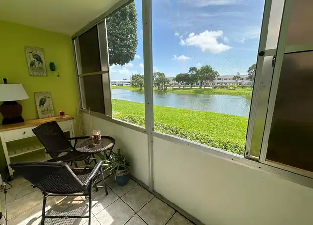 Property at 3 Berkshire a, West Palm Beach, FL, 33417, 1 bed, 1 bath, [object Object]
