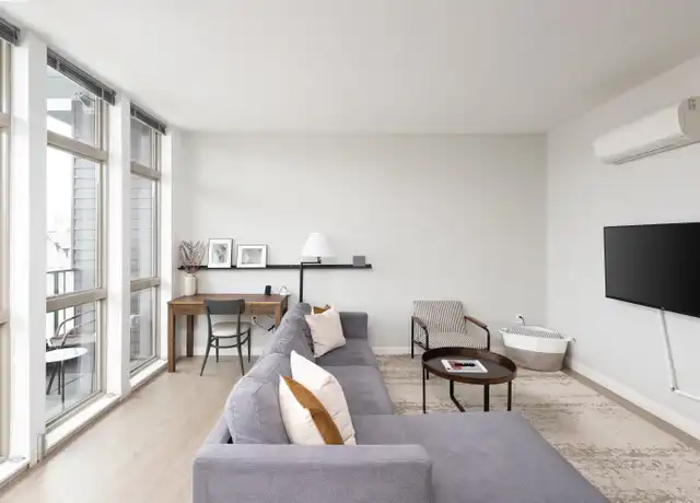 Property at 211 W Mineral St Unit 302, Milwaukee, WI, 53204, 1 bed, 1 bath, [object Object]
