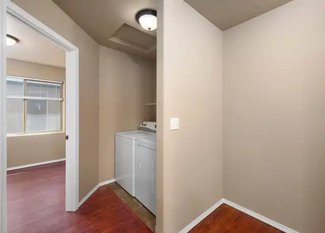 Property at 623 W Shannon Ave Unit C, Spokane, WA, 99205, 2 beds, 1.5 baths, [object Object]