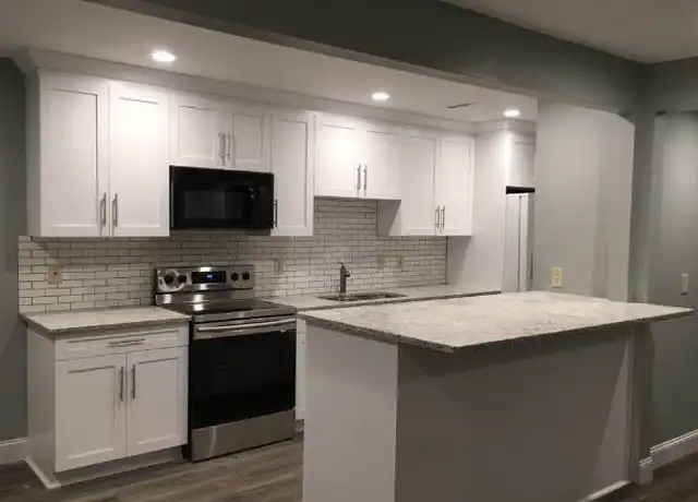 Property at 4984 Meadow Ln, Marietta, GA, 30068, 3 beds, 3 baths, [object Object]