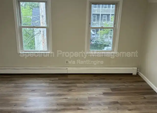 Property at 195 Holland St Unit 4, Lewiston, ME, 04240, 2 beds, 1 bath, [object Object]