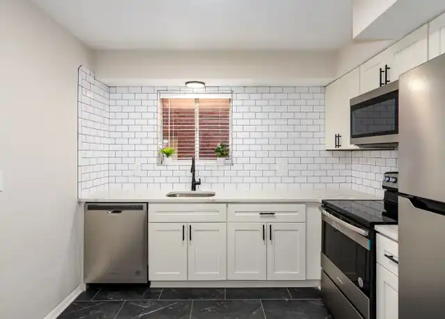 Property at 6312 Lindenwood Ct Unit 6032-4, St. Louis, MO, 63109, 2 beds, 1 bath, [object Object]