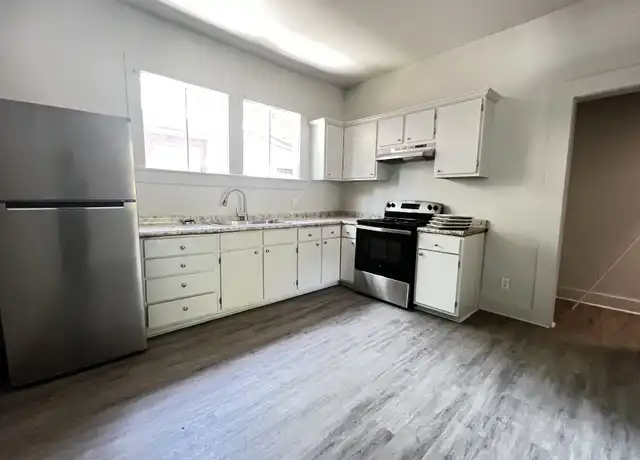Property at 627 Iberville St, Baton Rouge, LA, 70802, 3 beds, 2 baths, [object Object]