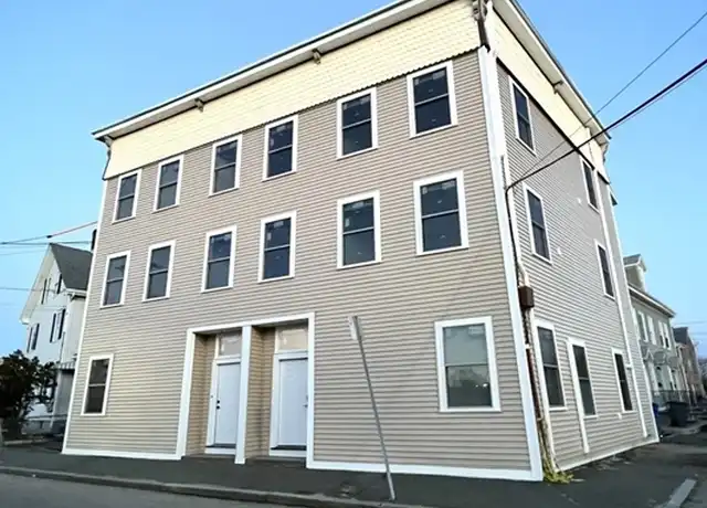 Property at 124 Felton St Unit 2, Waltham, MA, 02453, 1 bed, 1 bath, [object Object]