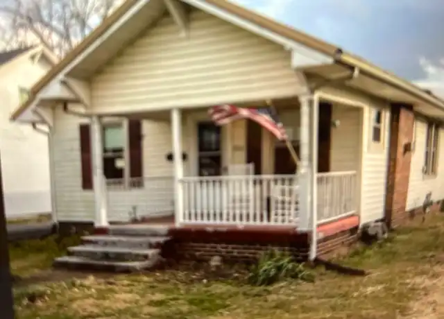 Property at 1136 Moorland Ave, Bristol, VA, 24201, 2 beds, 1 bath, [object Object]