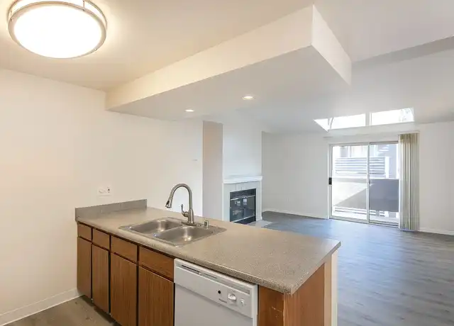 Property at Glade Park Apartments - 400 S 152nd St, Burien, WA, 98148, 1 bed, 1 bath, [object Object]