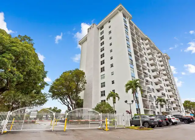 Property at 1800 N Andrews Ave Unit 12K, Fort Lauderdale, FL, 33311, 1 bed, 1.5 baths, [object Object]