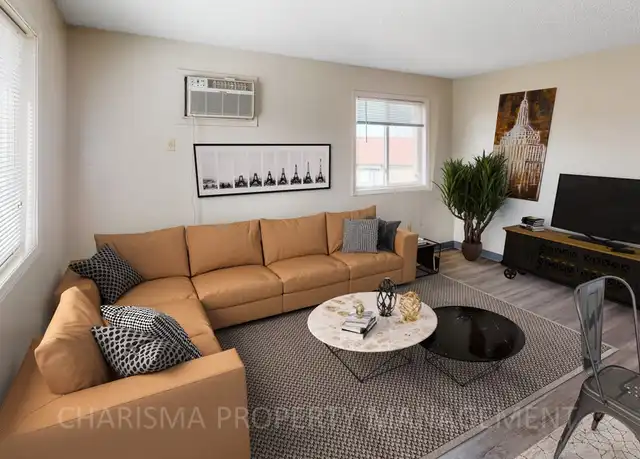 Property at 412 S Thompson Ave #1, Sioux Falls, SD, 57103, 2 beds, 1 bath, [object Object]