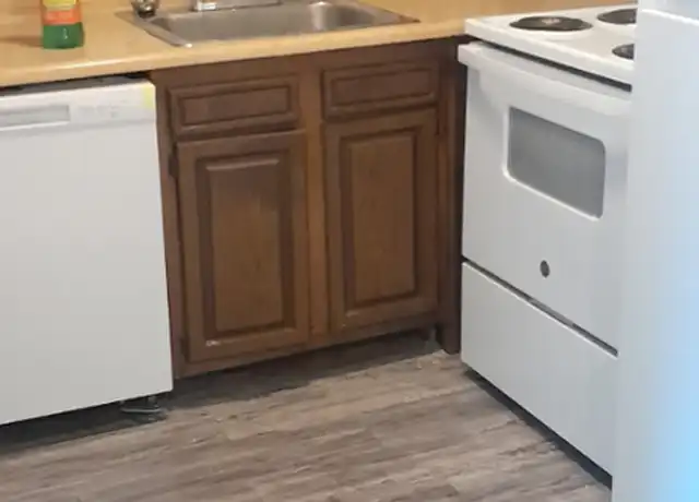 Property at 4872 N Ridge Rd E Unit 35, Geneva, OH, 44041, 1 bed, 1 bath, [object Object]