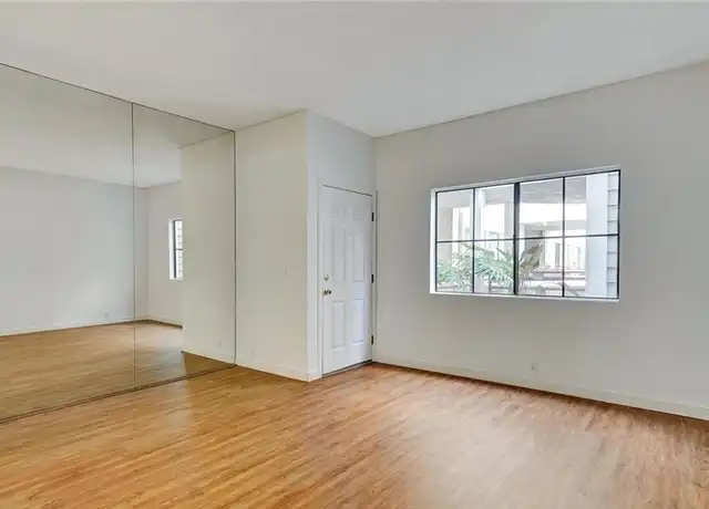 Property at 730 W 4th St #311, Long Beach, CA, 90802, 1 bed, 1 bath, [object Object]