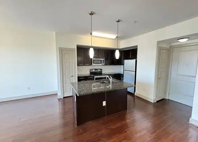 Property at 145 Heights Blvd Unit 218, Houston, TX, 77007, 2 beds, 2 baths, [object Object]