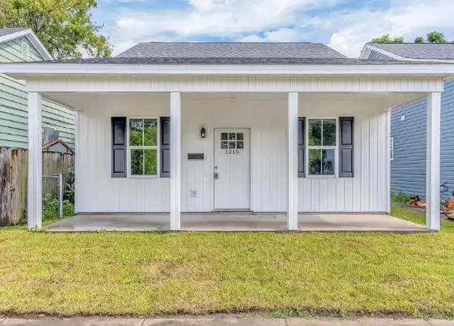 Property at 818 S 10th St, Wilmington, NC, 28401, 4 beds, 2 baths, [object Object]