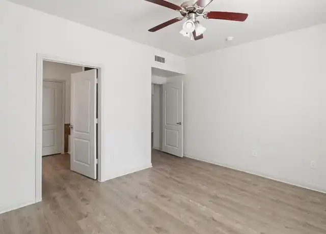 Property at 15104 Jones Rd, Houston, TX, 77070, 1 bed, 1 bath, [object Object]