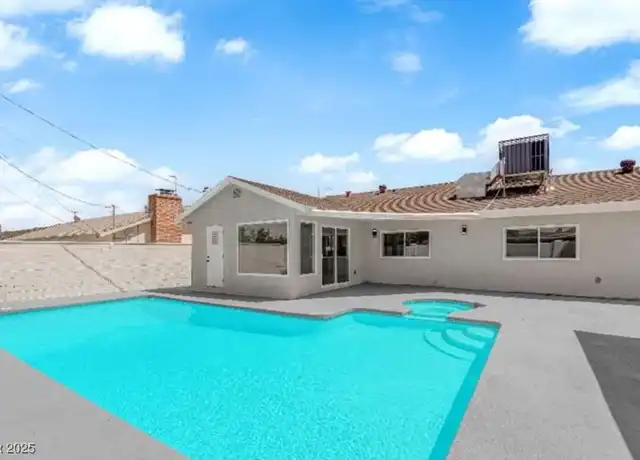 Property at 1905 E Oakey Blvd, Las Vegas, NV, 89104, 4 beds, 3.5 baths, [object Object]