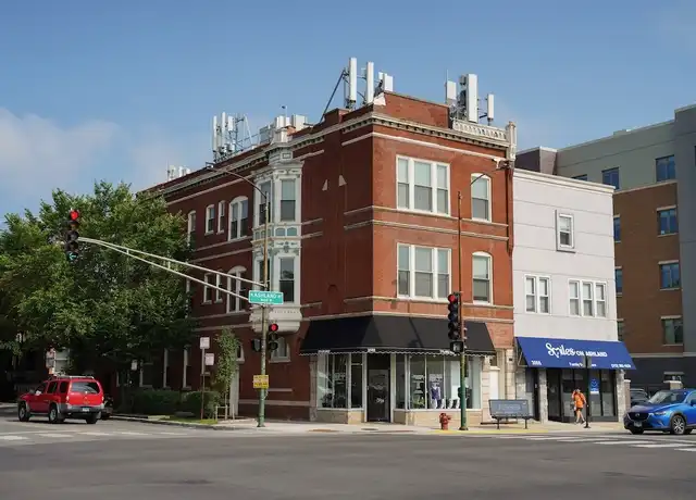 Property at 3559 N Ashland Ave Unit 3R, Chicago, IL, 60657, 1 bed, 1 bath, [object Object]