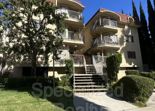 Property at 1964 Rodney Dr Unit 201, Los Angeles, CA, 90027, 1 bed, 1.5 baths, [object Object]