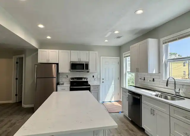 Property at 36 Townsend St Unit 2, Worcester, MA, 01609, 4 beds, 1.5 baths, [object Object]