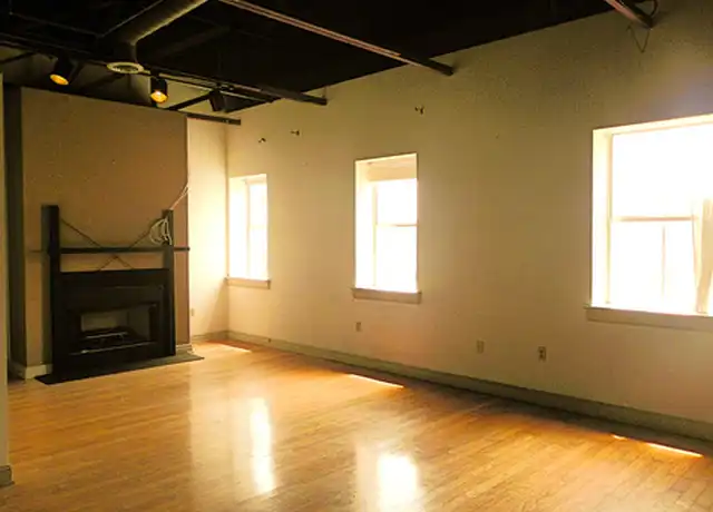 Property at 319 N Mesquite St Unit 9, Corpus Christi, TX, 78401, 2 beds, 1 bath, [object Object]