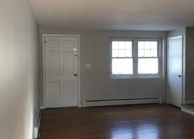Property at 98 Emerson Gardens Rd Unit 98, Lexington, MA, 02420, 2 beds, 1.5 baths, [object Object]
