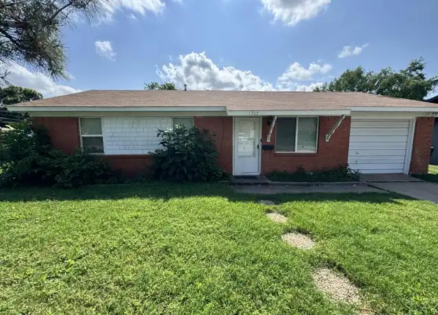 Property at 1702 Cimarron Trl, Wichita Falls, TX, 76306, 3 beds, 1.5 baths, [object Object]