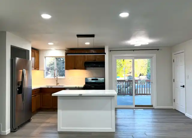Property at 32902 26th Pl SW Unit 1, Federal Way, WA, 98023, 3 beds, 1 bath, [object Object]