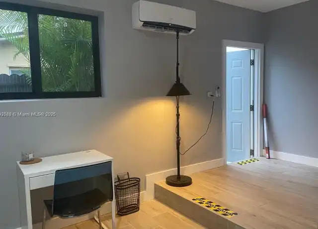 Property at 11401 Taft St Unit 2, Pembroke Pines, FL, 33026, 0 beds, 1 bath, [object Object]