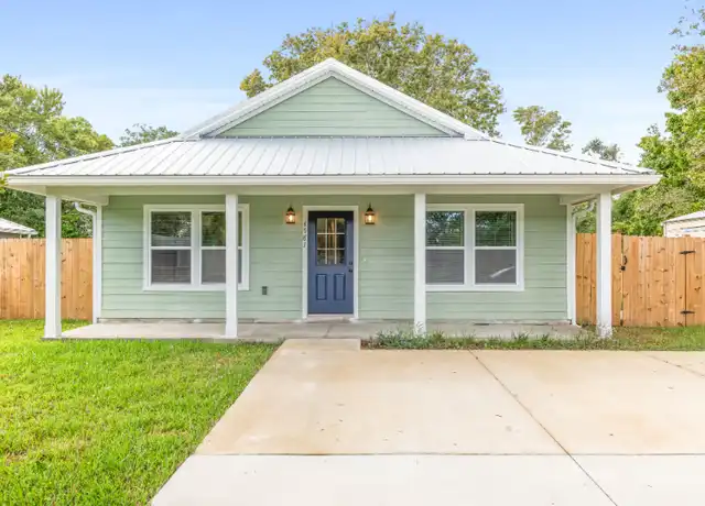 Property at 4577 2nd Ave, Saint Augustine, FL, 32095, 3 beds, 2 baths, [object Object]