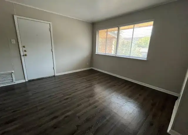 Property at 3304 Red River St Unit 201, Austin, TX, 78705, 2 beds, 1 bath, [object Object]
