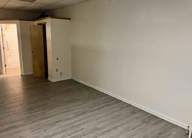 Property at 323 Ebenezer Rd, Lebanon, PA, 17046, 1 bed, 1 bath, [object Object]