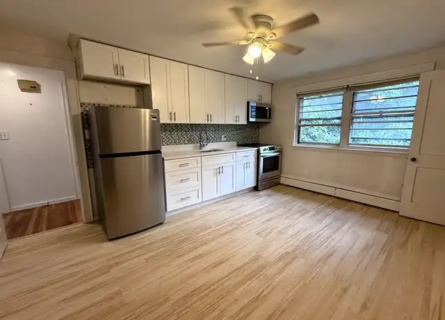 Property at 45 Aldrich Rd Unit B, Watertown, MA, 02472, 2 beds, 1 bath, [object Object]