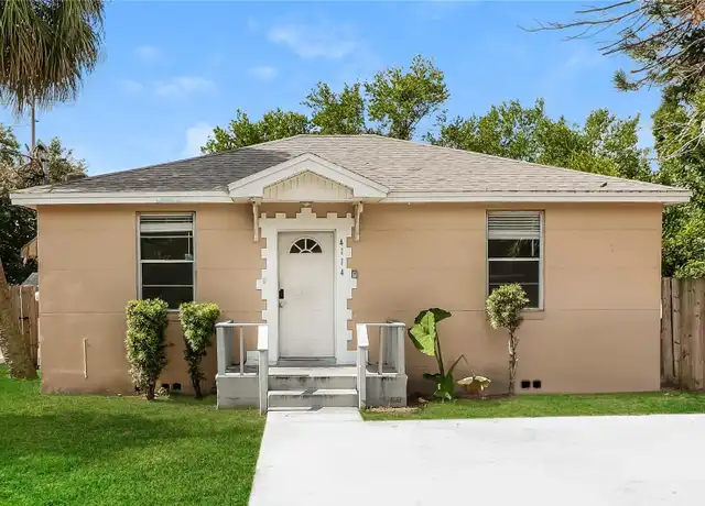 Property at 4114 W Arch St, Tampa, FL, 33607, 4 beds, 2 baths, [object Object]