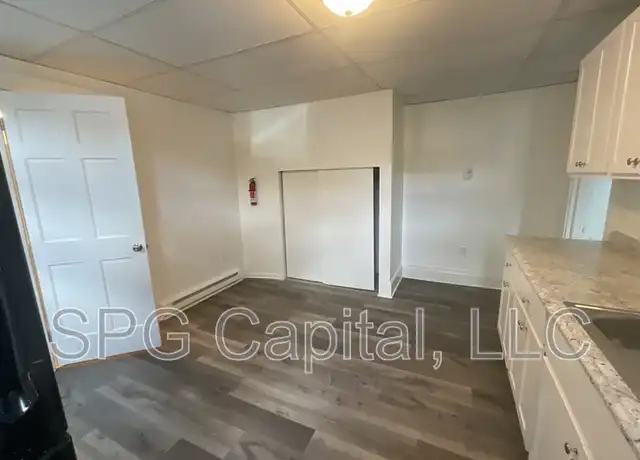 Property at 62 W North St Unit 3, Carlisle, PA, 17013, 1 bed, 1 bath, [object Object]
