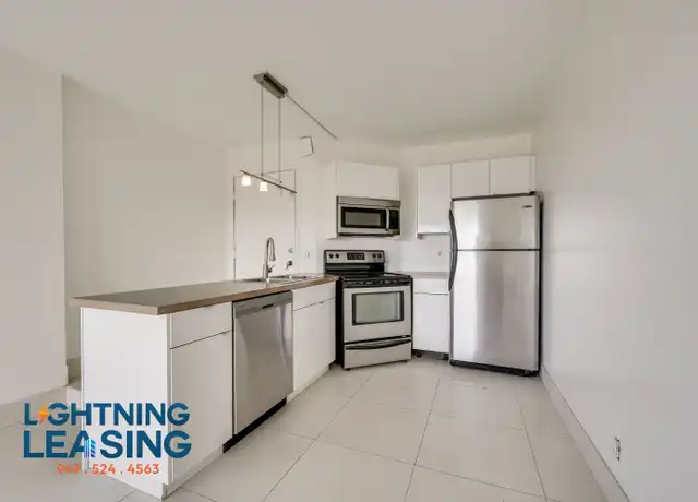 Property at 3947 Los Feliz Blvd Unit 209D, Los Angeles, CA, 90027, 4 beds, 2 baths, [object Object]