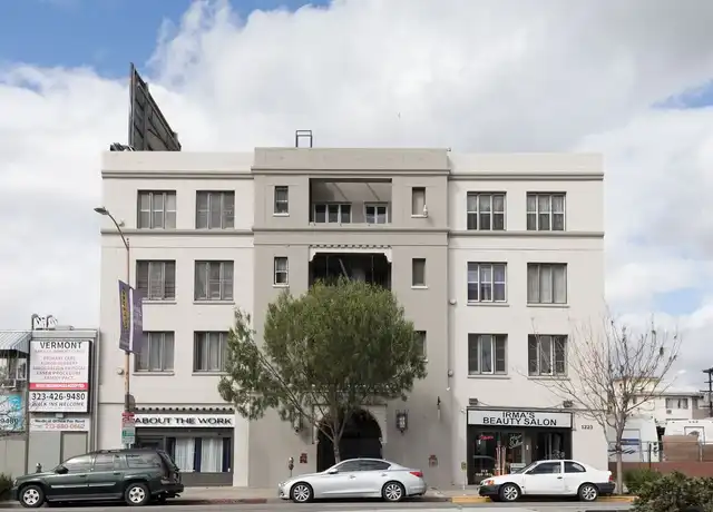 Property at Silverlake Station - 1221 N Vermont Ave, Los Angeles, CA, 90029, 1 bed, 1 bath, [object Object]