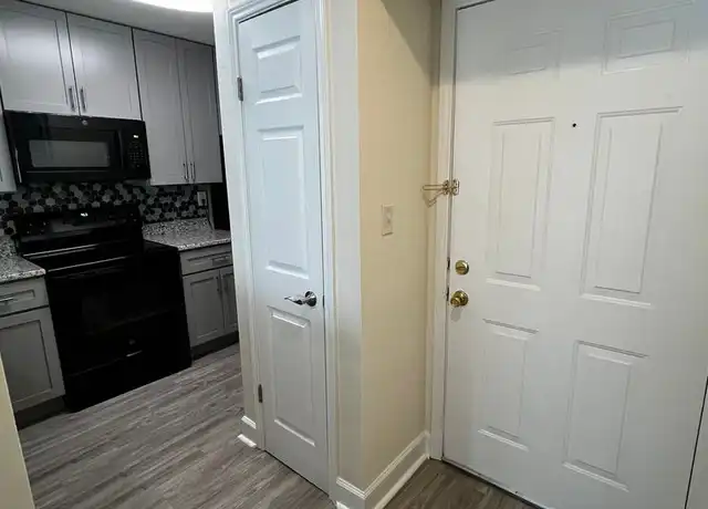 Property at 1000 Columbine Dr Unit 1B, Frederick, MD, 21701, 2 beds, 2 baths, [object Object]