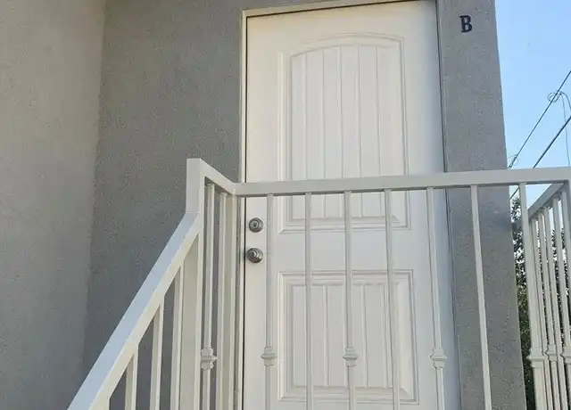 Property at 9235 Otis St Unit B, South Gate, CA, 90280, 1 bed, 1 bath, [object Object]